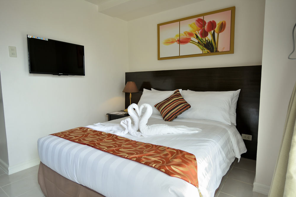 Destination Hotel Tagaytay Тагайтай Экстерьер фото