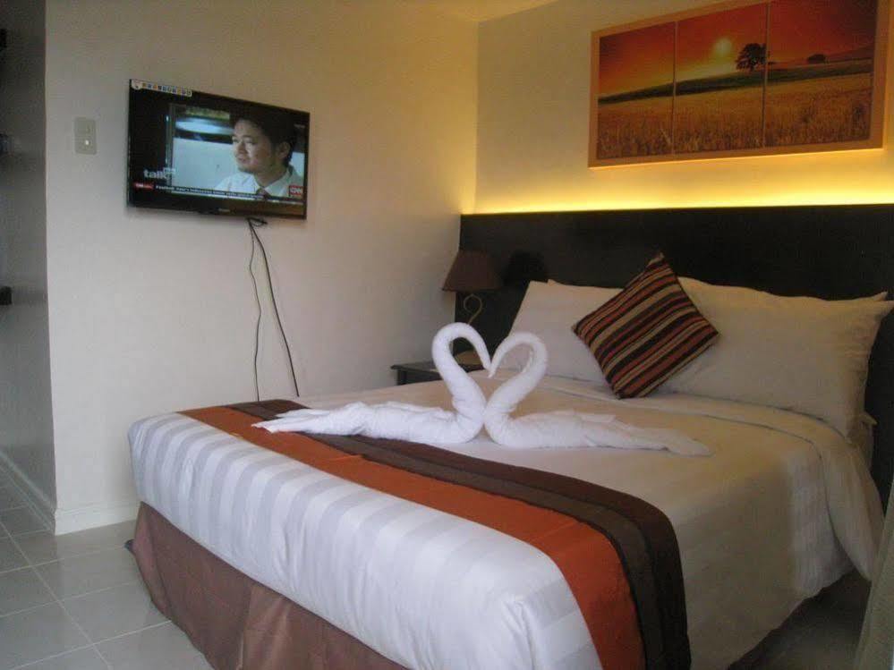 Destination Hotel Tagaytay Тагайтай Экстерьер фото